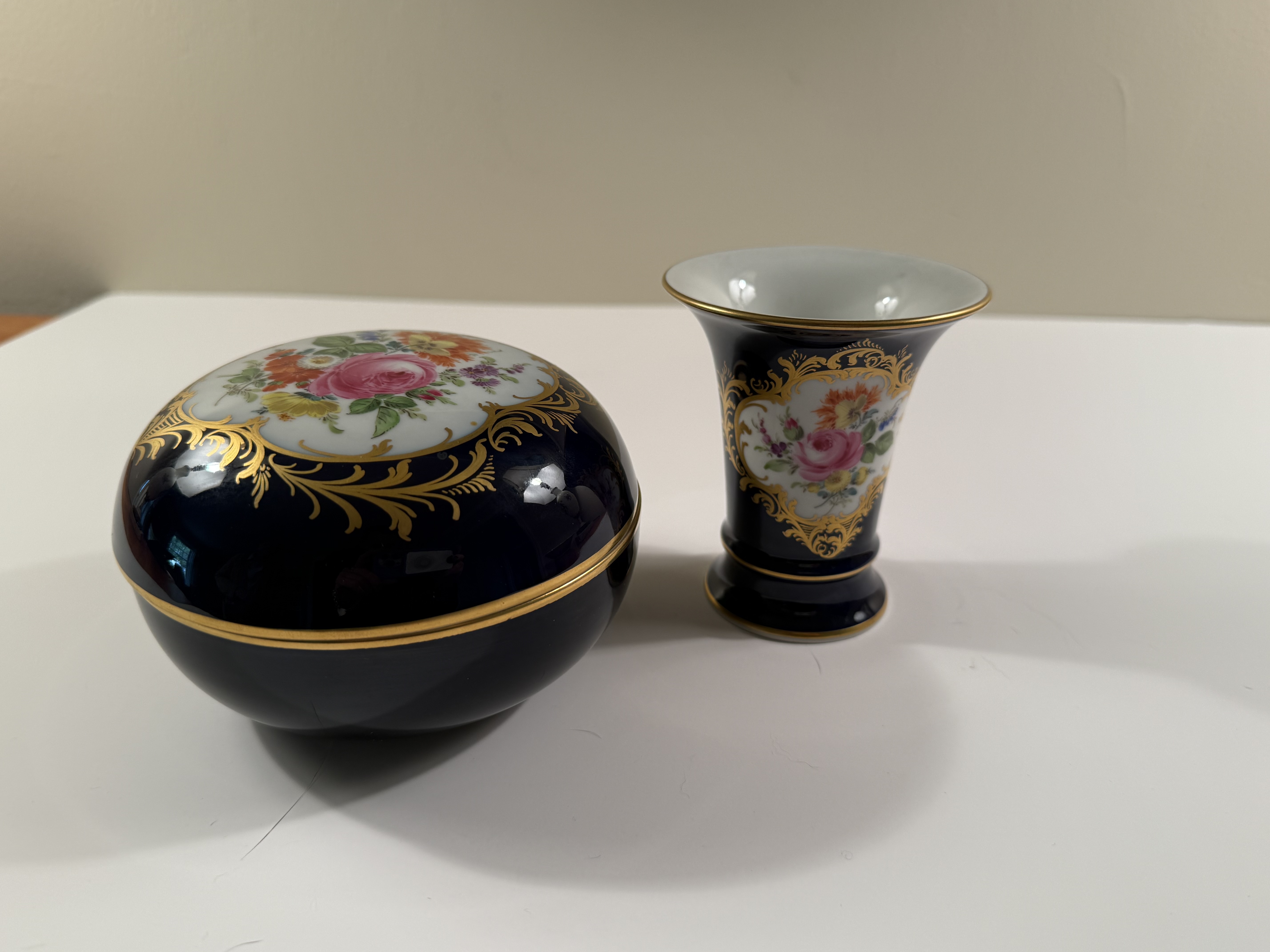Meissen Porcelain — Cobalt Blue Deutsche Blumen Set (Vase + Lidded Box)